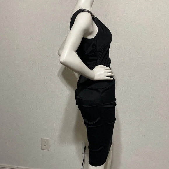 Xscape by Joanna Chen One-Shoulder Ruched Midi Dress - Size 6 - Picture 8 of 9